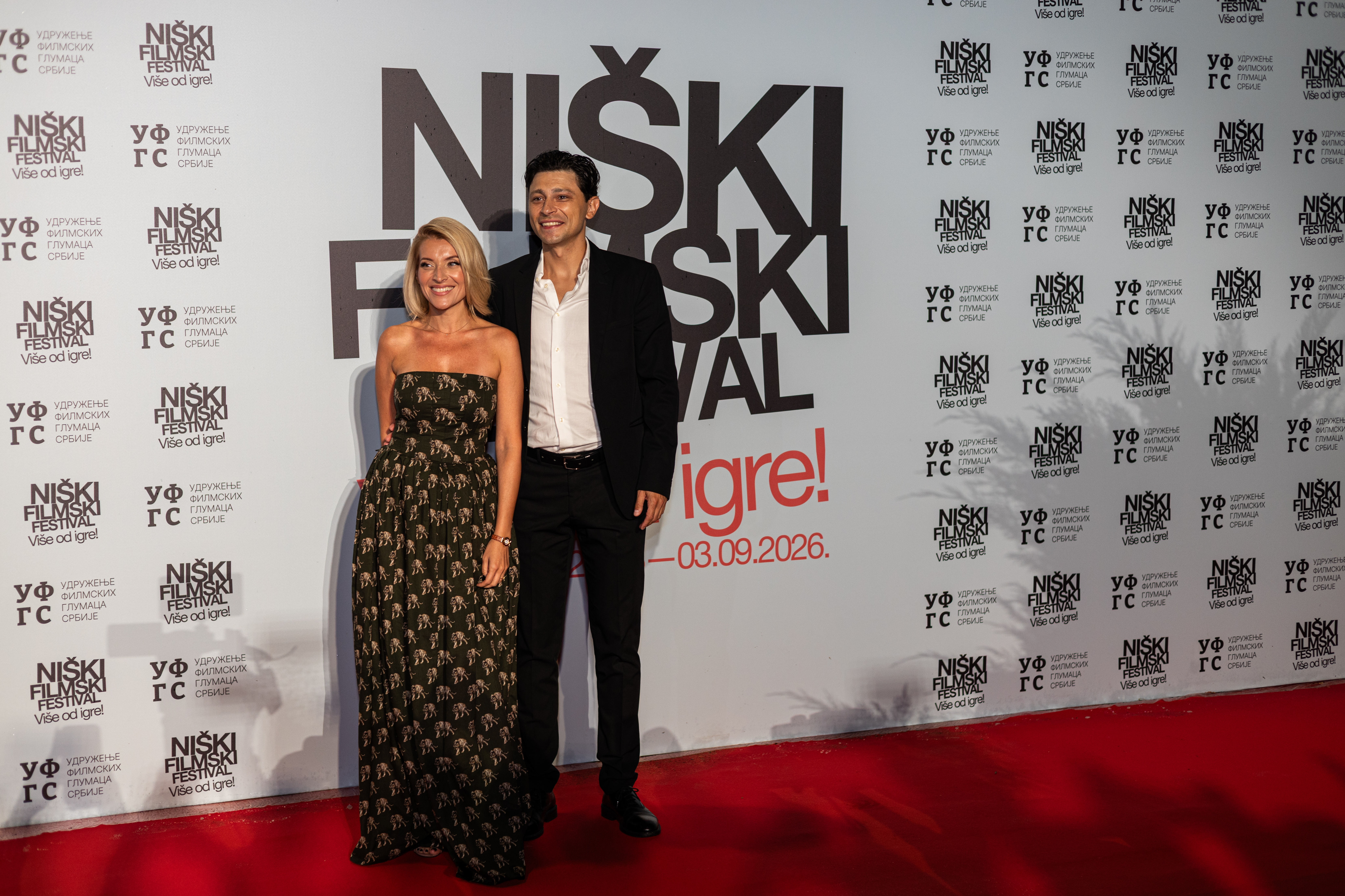 Ovacije publike obeležile svečano otvaranje Niškog filmskog festivala: Snaga i ljubav u slavu filma