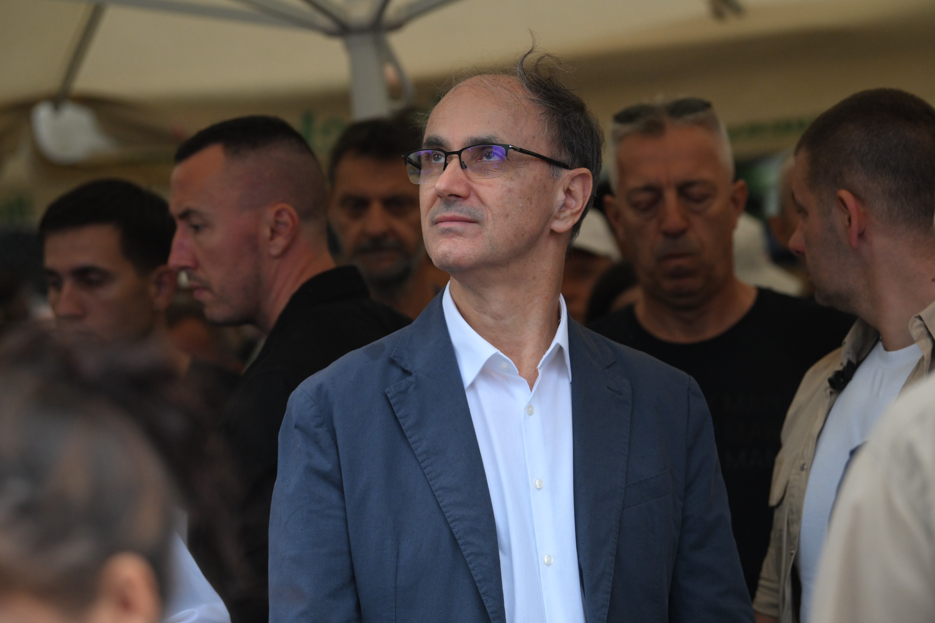 Oglasio se Macut o raspisivanju izbora