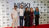 Drugo veče Niškog filmskog festivala: Ovacije za Nebojšu Glogovca, brojni glumci prošetali crvenim tepihom
