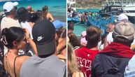 Neverovatan prizor na grčkom ostrvu koje Srbi obožavaju: Čuvena plaža "pod opsadom", kreću zabrane za kupače?