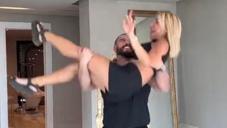 Jovana Jeremić, Adam Adaktar