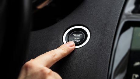 Start/Stop Engine, dugme za paljenje i gašenje automobila