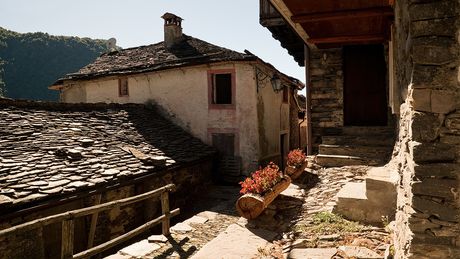 Alpe, Italija, Selo