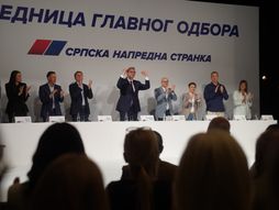 Vučić, SNS