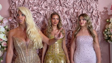 Jelena Karleuša, Duško Tošić, Atina Tošić, Nika Tošić