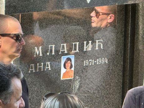 Sahrana Ratka Mladića