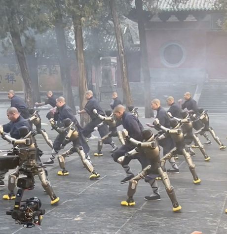 Roboti 