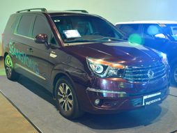 Ssang Yong Rodius