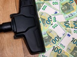 Usisivač, novac, evro