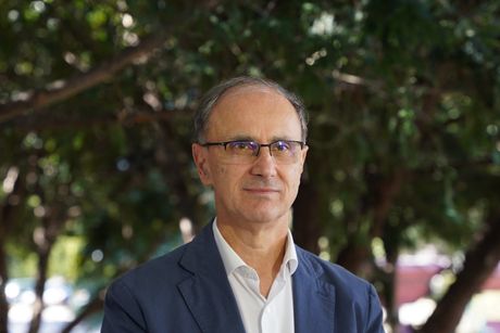 Premijer Đuro Macut, Gerontološki centar