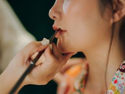 karmin, lipstick