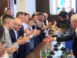 RIK - Predaja liste "Aleksandar Vučić - Ujedinjena Srbija"