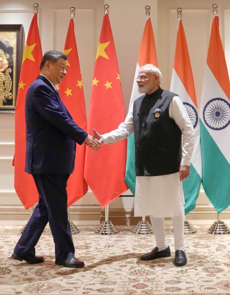 Narendra Modi, Si Đinping