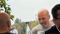 Đoan Penjaroja u "borbi" sa čuvenim srpskim specijalitetom: Trener Partizana uživa posle dve pobede crno-belih