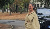Ceca stigla na snimanje Zvezda Granda, svi gledaju u jedan detalj: "Sevnuo" goli stomak, izgleda nikad moćnije