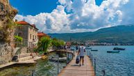 Ovaj grad je leti pun turista, ali je možda najlepši baš u jesen: Jezero, stari grad i niže cene bez gužve