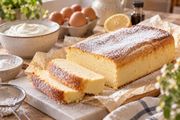 Najjednostavniji jogurt kolač mekan je kao pena: Ima samo 6 sastojaka, a najbolje je napraviti ga dan ranije