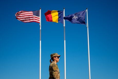 Rumunija, NATO