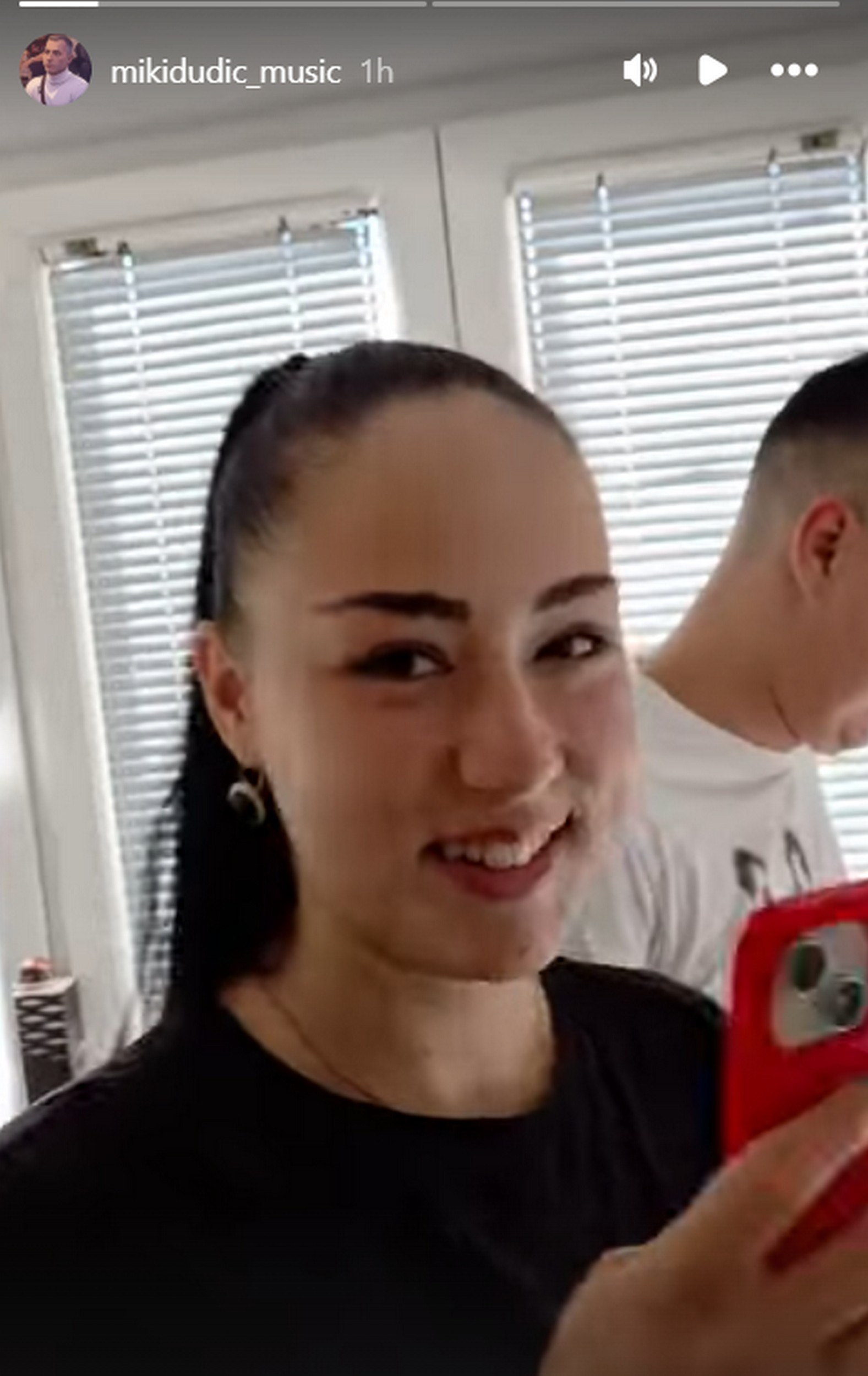 Miki pokazao kako se sprema ručak kod Zlate: Peja glavni šef kuhinje "Jesi ostavio bati najlepše parče?"
