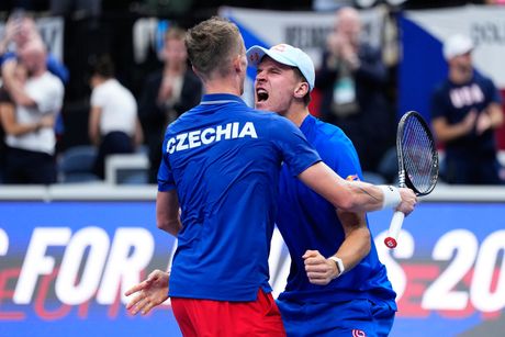 Jirži Lehečka i Jakub Menšik