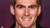 Preminuo Presli Gerber (27), sin Sidni Kraford