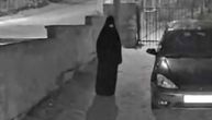 Preplašeni narod se okupio u Lukavcu zbog misteriozne žene u crnom: Oglasila se i policija