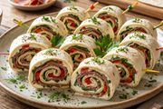 Tortilja rolat sa pršutom i krem sirom koji morate da probate danas: Grabiće se za poslednje parče