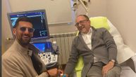 Novak Đoković se slikao sa poznatim profesorom i doktorom, rekreirali su fotografiju iz 2011. godine