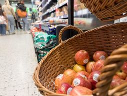 Jabuke u supermarketu