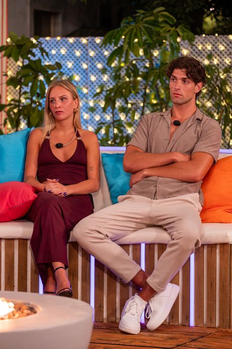 Love Island Adria, Tara napustila Vilu