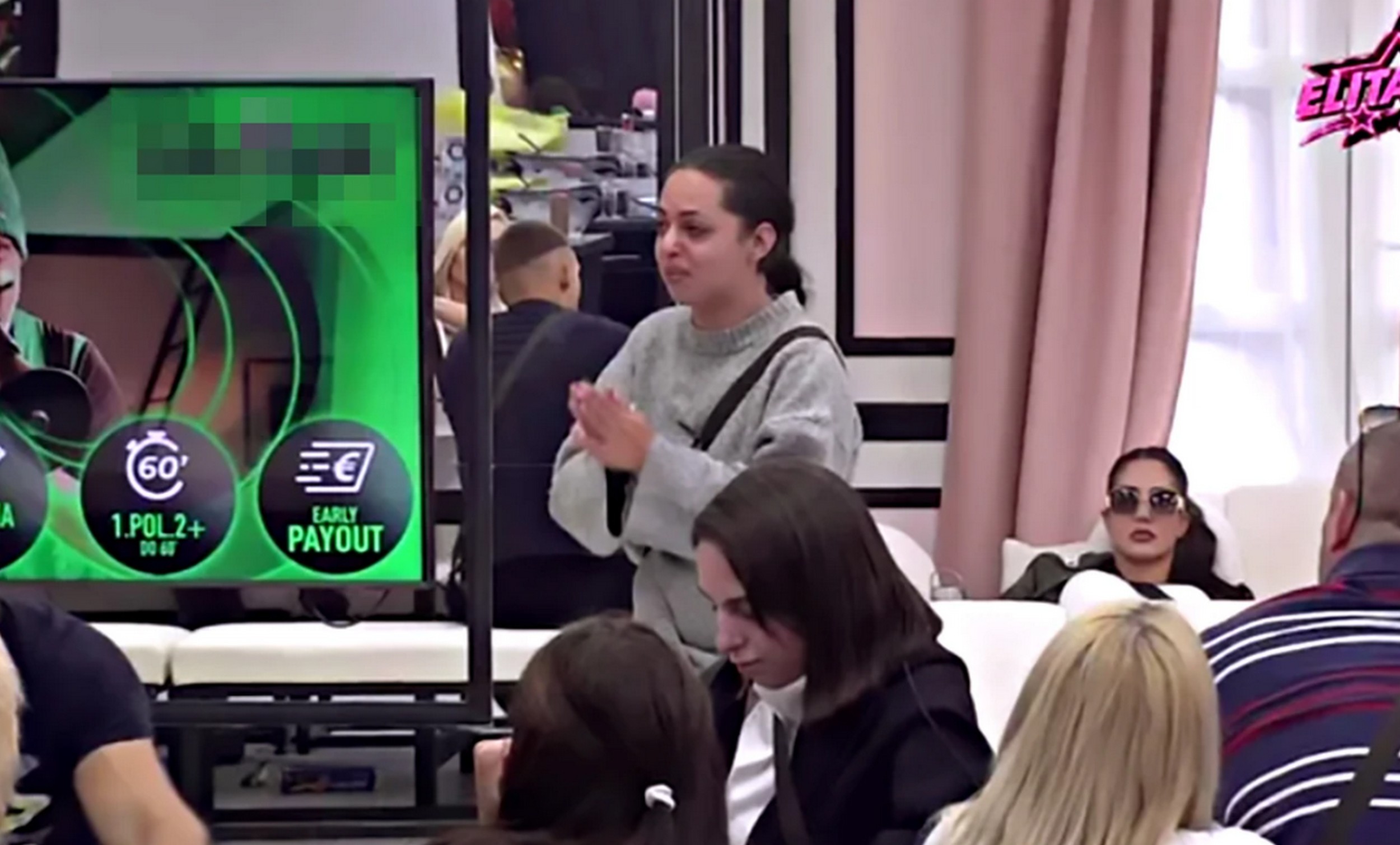 Radojka iznela šokantne optužbe na račun Stojinog sina: "Ponudio je 1.500 evra momku da..."