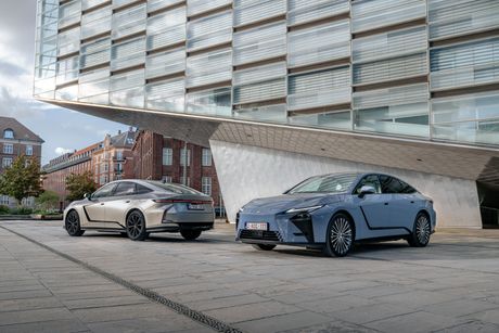 Lexus ES, vozili smo Lexus ES, Lexus, prva vožnja, auto test, električni automobili