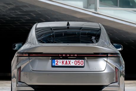 Lexus ES, vozili smo Lexus ES, Lexus, prva vožnja, auto test, električni automobili