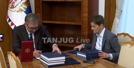 Aleksandar Vučić, Ana Brnabić