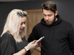 Muškarac, devojka, par, telefon