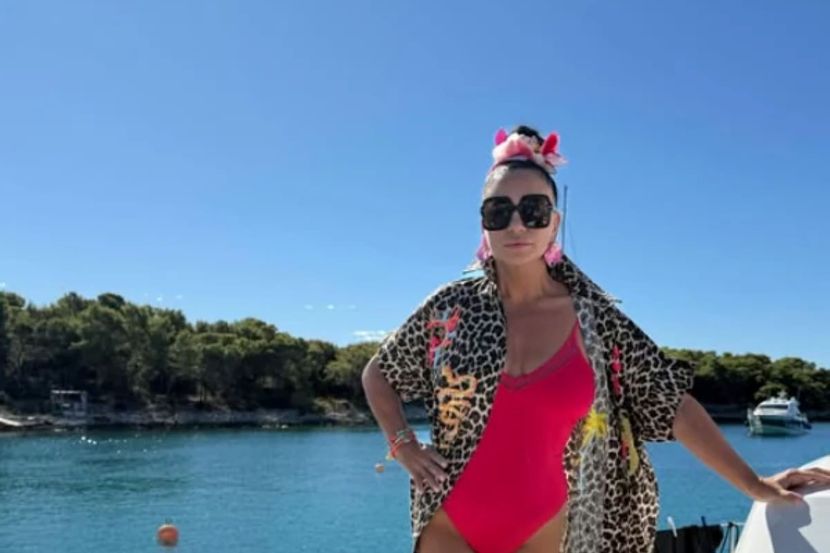 Alka Vuica pozirala u kupaćem kostimu na jahti