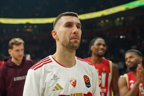 KK Crvena Zvezda - Efes