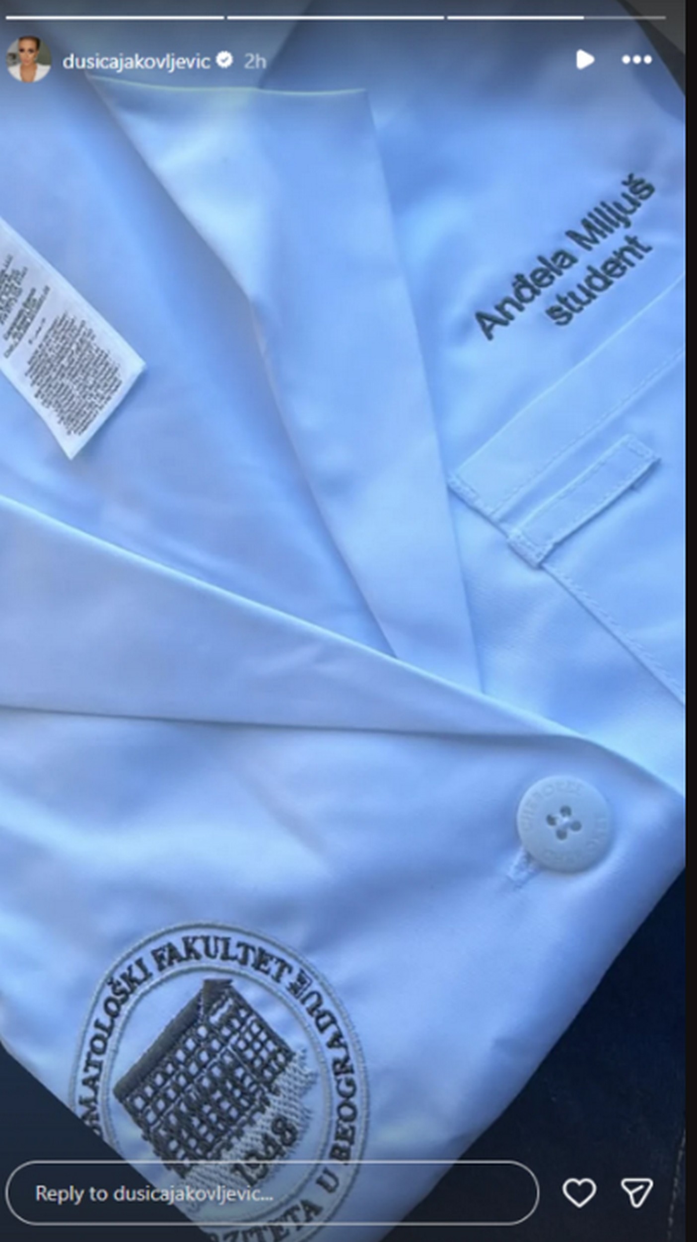 Slavlje u domu voditeljke! Podelila sliku i srećne vesti, ćerka joj upisala težak fakultet, ne krije ponos
