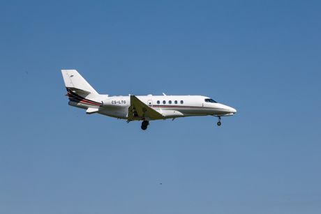 The Gulfstream G100