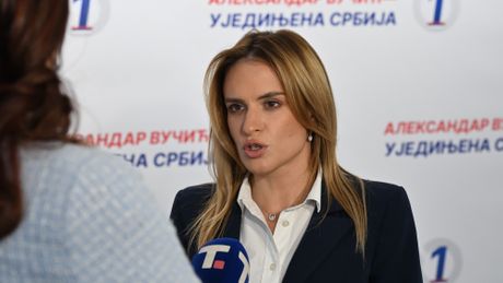 Ujedinjena Srbija, predizborni skup u Areni