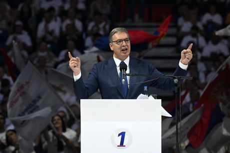 Aleksandar Vučić, Ujedinjena Srbija, predizborni skup u Areni