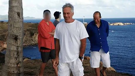 Jeffrey Epstein, Howard Lutnick, Little St James