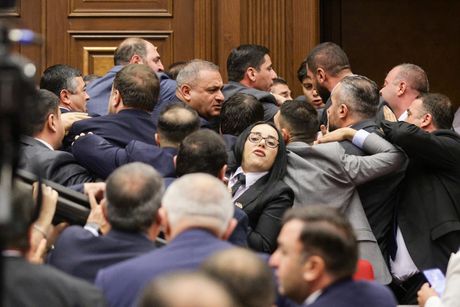 Tuča, Parlament Armenije