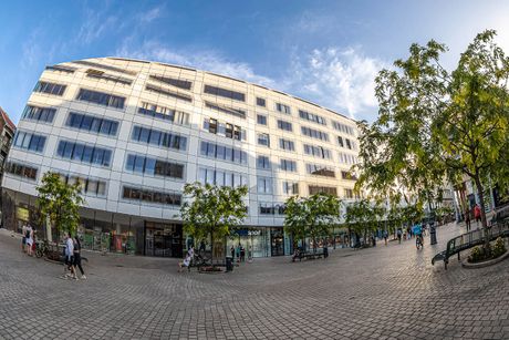Ban Centar, Zagreb