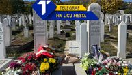 Prva godišnjica smrti Halida Bešlića: Evo šta smo zatekli na groblju u Sarajevu, jedan detalj slama srce