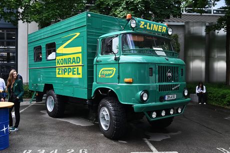 Zippel transport, logistička kompanije Zipel