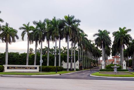 Trump International Golf Club in West Palm Beach, Tramp Vest Palm Bič Inbox