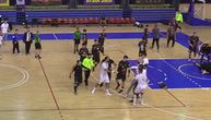 Haos na utakmici Partizana u Beogradu: Nokautiran rukometaš, otac uleteo na teren, odmah stigla hitna pomoć