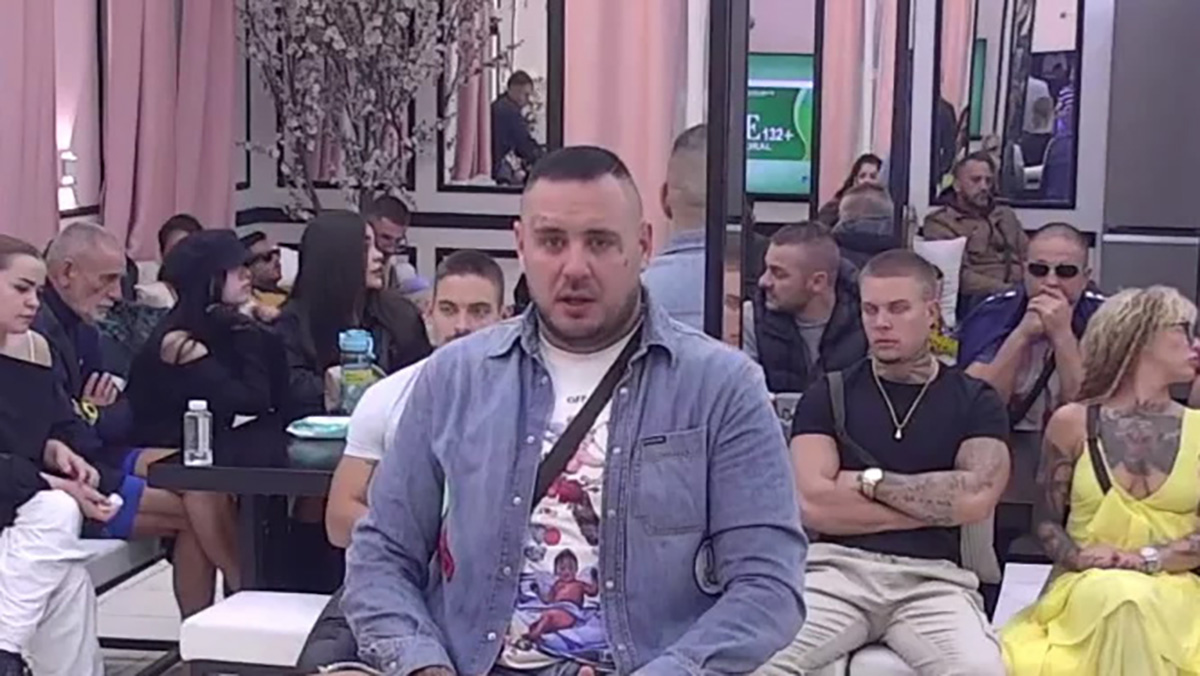 "Radila si test sa svakim muškarcem sa kojim si bila" Pale žestoke uvrede u Eliti, ONA se okomila na Aneli