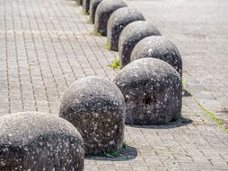betonske kugle, trotoar, kugla
